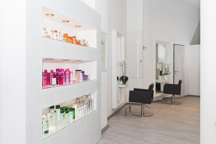 beutysystem - wyposażenie salonu fryzjerskiego 2 - Pawel.jpg